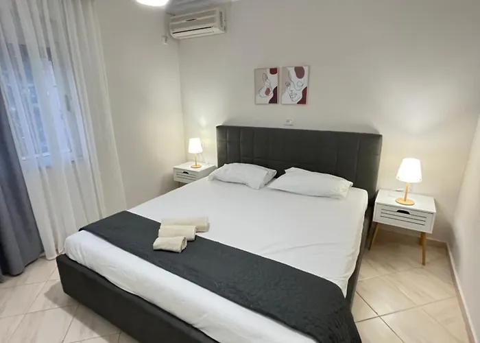 Daire Kleanthi's Saranda